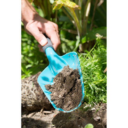 ГРАДИНСКА ЛОПАТКА GARDENA 08953-20 ГРАДИНСКА ЛОПАТКА GARDENA 08953-20