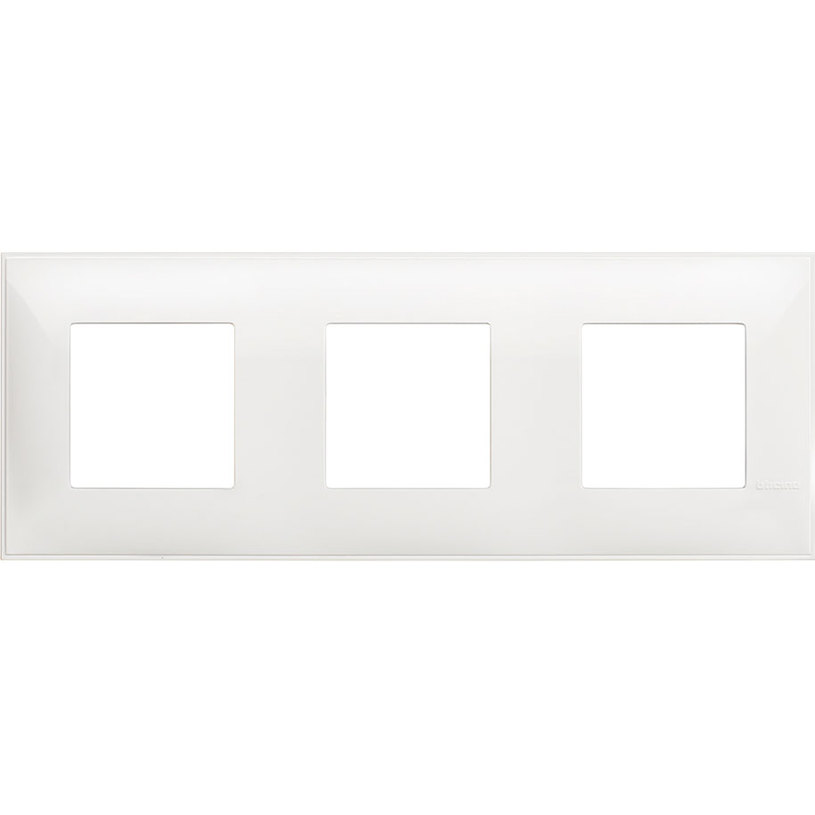 SF РАМКА ТРОЙНА БЯЛО CLASSIA SF РАМКА ТРОЙНА БЯЛО CLASSIA