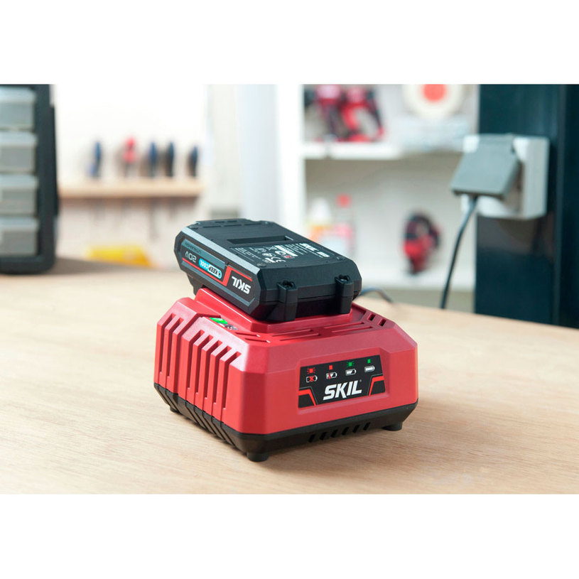 SKIL ЗАРЯДНО УСТРОЙСТВО 18V SKIL ЗАРЯДНО УСТРОЙСТВО 18V