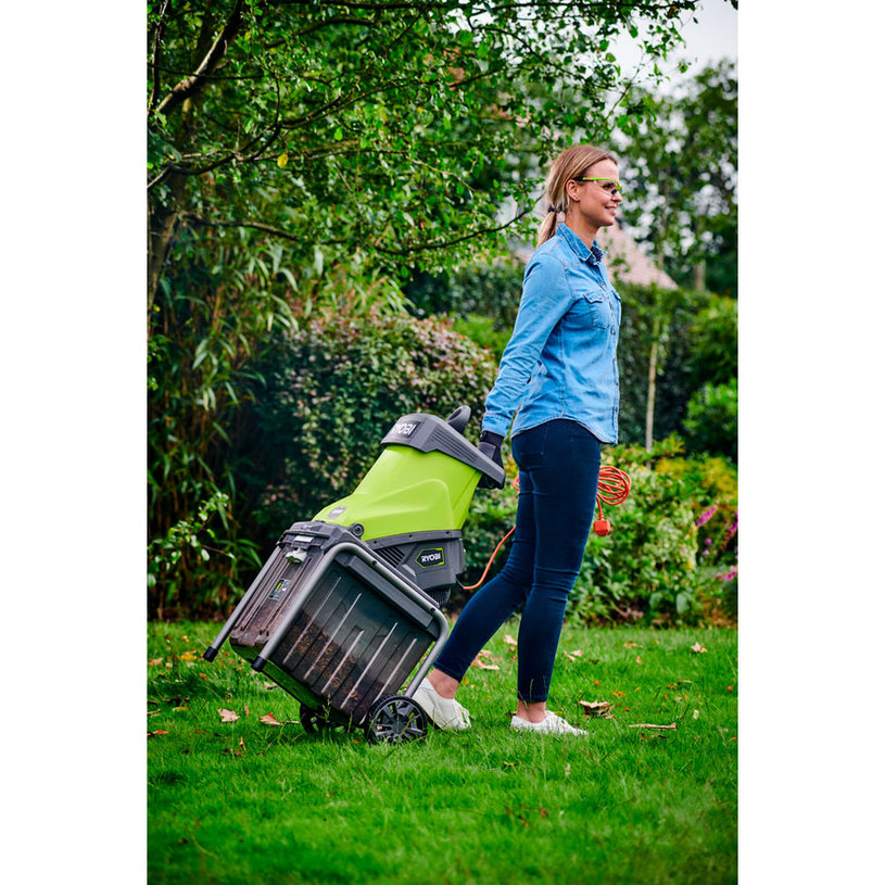 RYOBI КЛОНОТРОШАЧ 2500W 40L RSH2545B RYOBI КЛОНОТРОШАЧ 2500W 40L RSH2545B