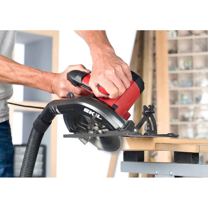 SKIL РЪЧЕН ЦИРКУЛЯР 5830 AA 1400W SKIL РЪЧЕН ЦИРКУЛЯР 5830 AA 1400W