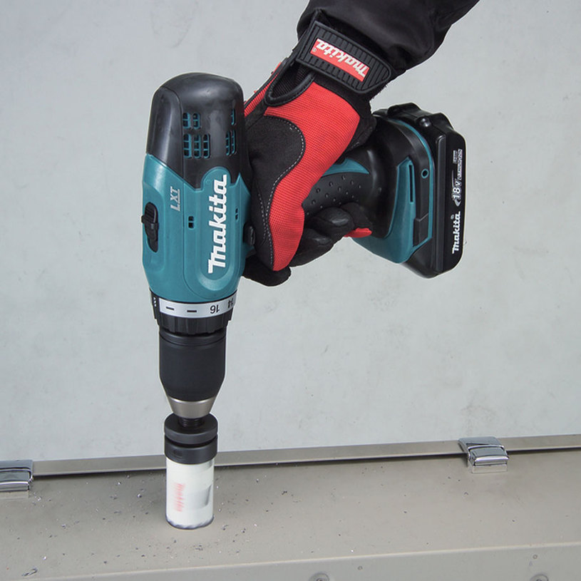MAKITA АКУМУЛАТОРНА БОРМАШИНА DDF453SYX5 MAKITA АКУМУЛАТОРНА БОРМАШИНА DDF453SYX5