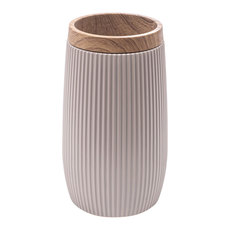 OKY ПОСТАВКА ЗА ЧЕТКА ЗА ЗЪБИ ДЪР-БЕЖ. OKY ПОСТАВКА ЗА ЧЕТКА ЗА ЗЪБИ ДЪР-БЕЖ.