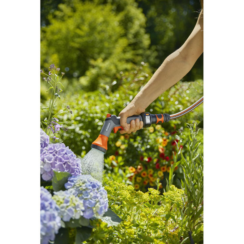GARDENA ПИСТОЛЕТ ЗА ПОЛИВАНЕ С БРОЯЧ GARDENA ПИСТОЛЕТ ЗА ПОЛИВАНЕ С БРОЯЧ