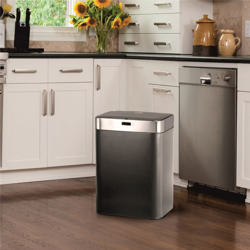 КОШ ЗА ОТПАДЪЦИ СЪС СЕНЗОР 60 L ЧЕРЕН@ КОШ ЗА ОТПАДЪЦИ СЪС СЕНЗОР 60 L ЧЕРЕН@