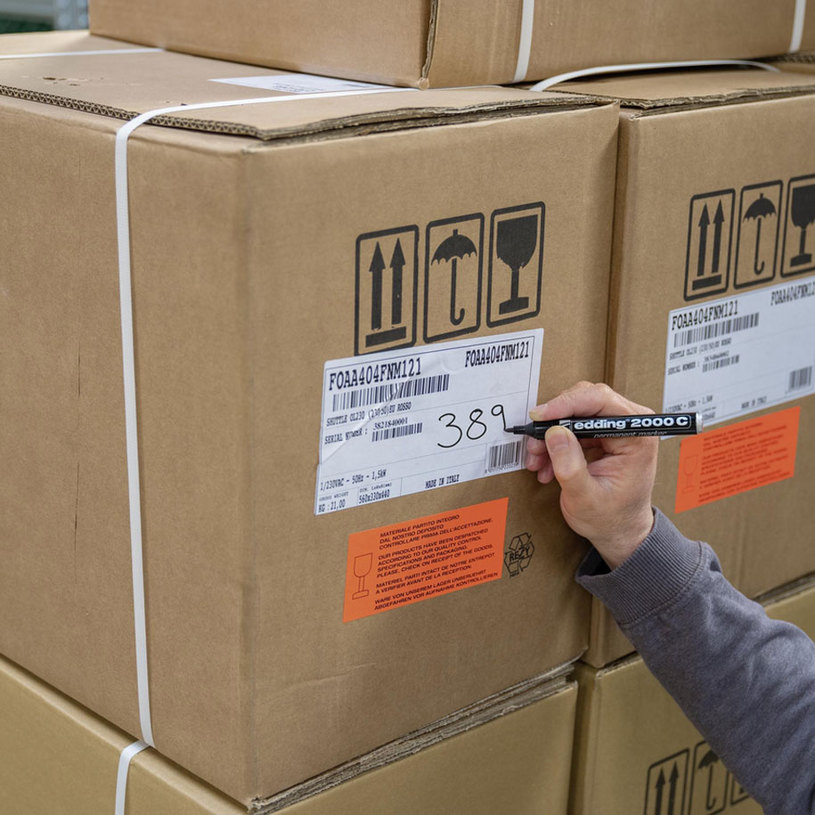 EDDING ПЕРМАНЕНТЕН МАРКЕР 2000C ЧЕРЕН EDDING ПЕРМАНЕНТЕН МАРКЕР 2000C ЧЕРЕН