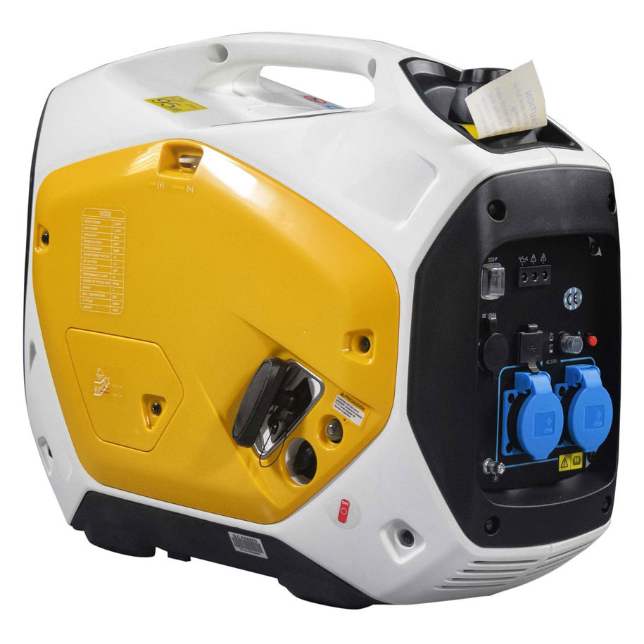 Two 230 V sockets and a 12 V outlet for parallel use