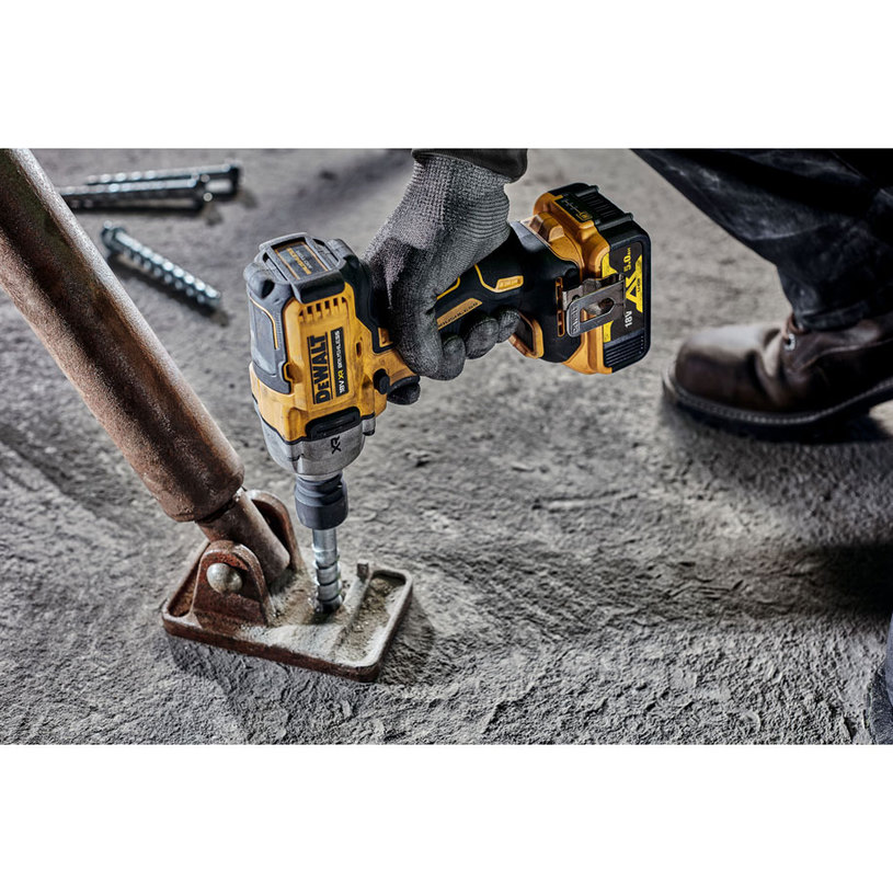 DEWALT АК. БЕЗЧ. УД. ГАЙКОВЕРТ DCF892P2T DEWALT АК. БЕЗЧ. УД. ГАЙКОВЕРТ DCF892P2T