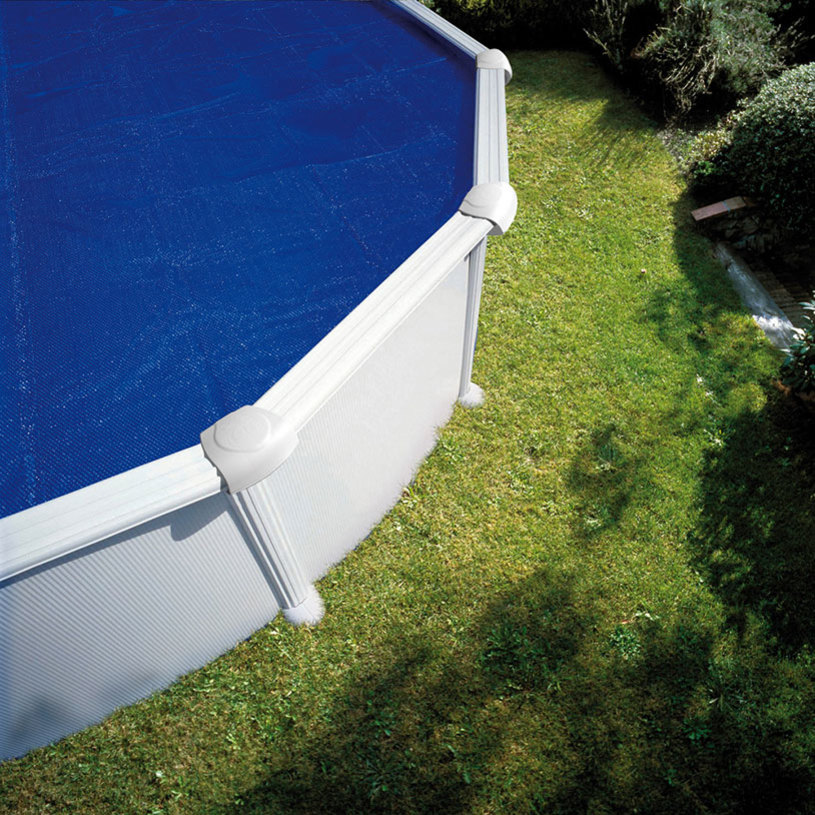 Solar blanket that holds the day's heat