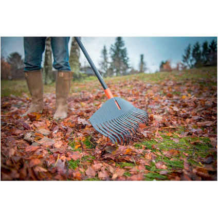 FISKARS ФИКСИРАНО ГРЕБЛО SOLID L FISKARS ФИКСИРАНО ГРЕБЛО SOLID L