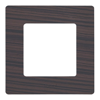 Рамка единична тъмно дърво IP20 Niloe Рамка единична тъмно дърво IP20 Niloe