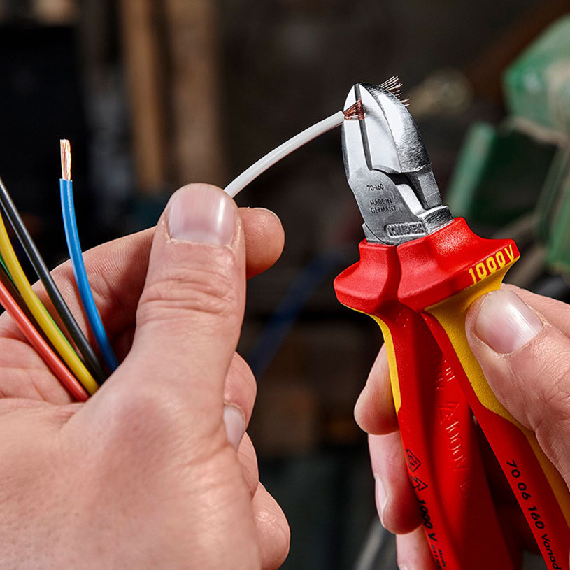 KNIPEX КЛЕЩИ РЕЗАЧКИ 160 ММ VDE KNIPEX КЛЕЩИ РЕЗАЧКИ 160 ММ VDE