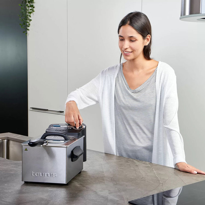 ФРИТЮРНИК TAURUS PRO. 3L PLUS (3P) ФРИТЮРНИК TAURUS PRO. 3L PLUS (3P)