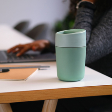 ЧАША ЗА ТОПЛИ НАПИТКИ ТЕРМО 340ML ЗЕЛЕН JOSEPH JOSEPH ЧАША ЗА ТОПЛИ НАПИТКИ ТЕРМО 340ML ЗЕЛЕН JOSEPH JOSEPH