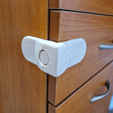 ПРЕДПАЗНА ЗАКОПЧАЛКА BP-85 85Х80 ММ 1 БР HYDERON ПРЕДПАЗНА ЗАКОПЧАЛКА BP-85 85Х80 ММ 1 БР HYDERON