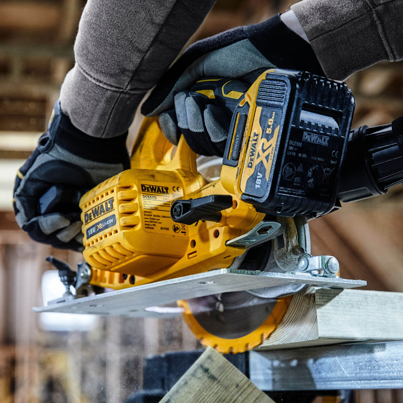 *DEWALT РЪЧЕН ЦИРКУЛЯР DCS570N *DEWALT РЪЧЕН ЦИРКУЛЯР DCS570N