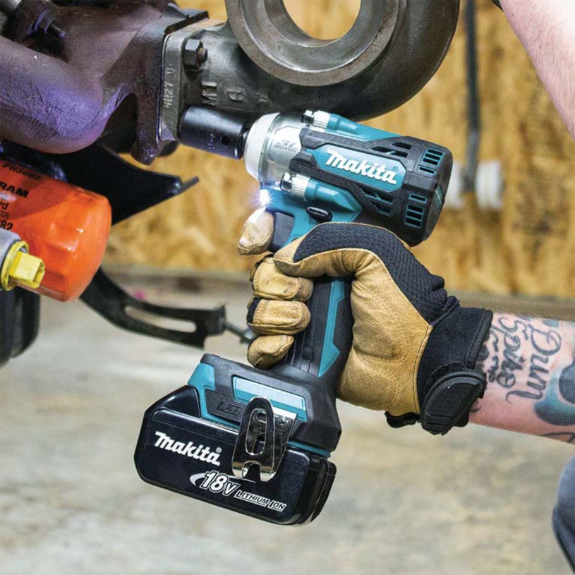 MAKITA АКУМ.КОМПЛЕКТ DLX2133J 18V MAKITA АКУМ.КОМПЛЕКТ DLX2133J 18V