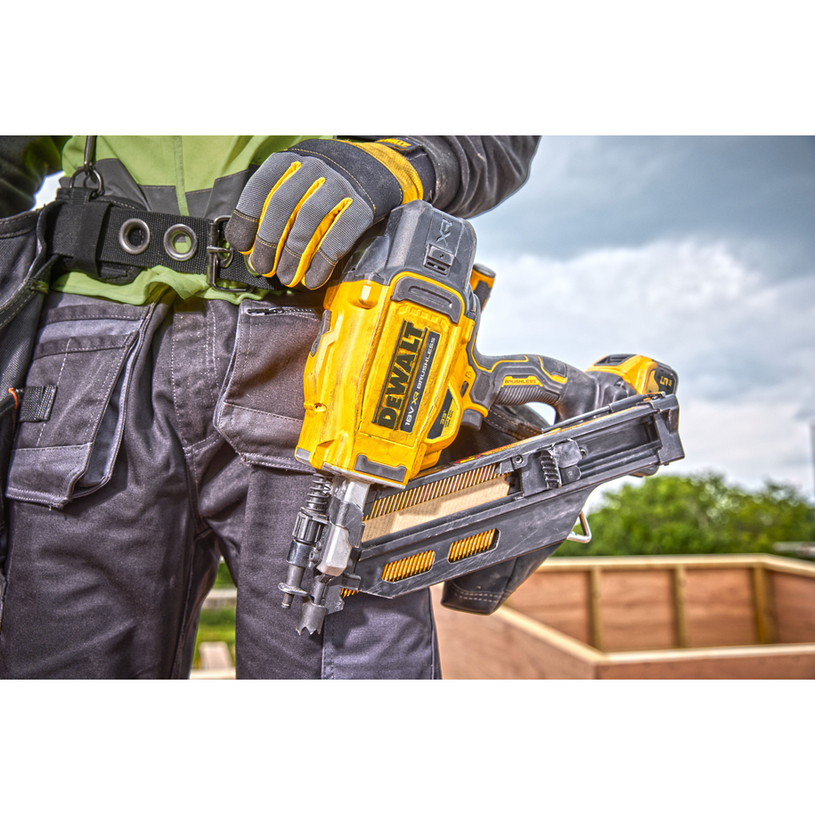 DEWALT АКУМ.ТАКЕР DCN930P2-QW 5AH DEWALT АКУМ.ТАКЕР DCN930P2-QW 5AH