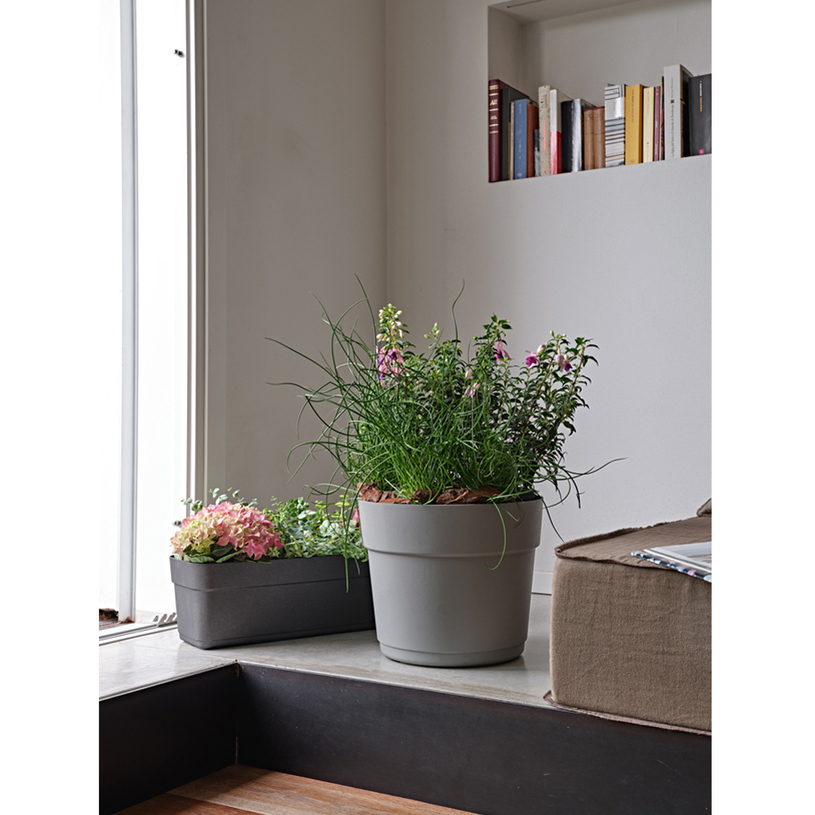 ПЛАСТМАСОВА САКСИЯ BLOOM 24 FOG GRAY ПЛАСТМАСОВА САКСИЯ BLOOM 24 FOG GRAY