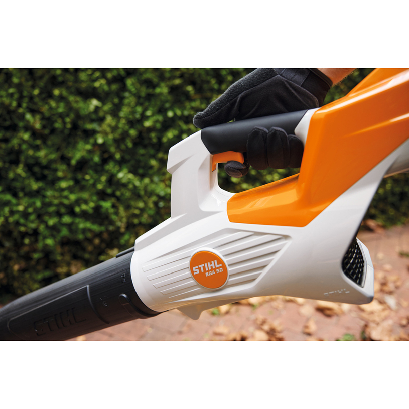 STIHL АКУМ.МЕТЛА BGA 50 SET STIHL АКУМ.МЕТЛА BGA 50 SET