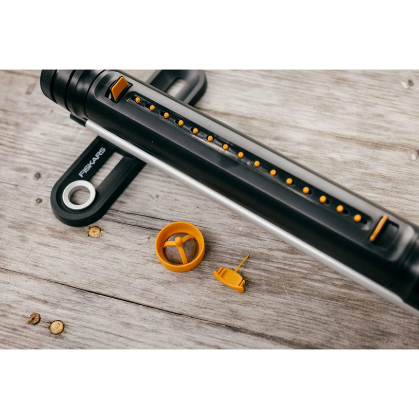 ОСЦИЛ РАЗПРЪСКВАЧ Fiskars S-M 150-300 m2 ОСЦИЛ РАЗПРЪСКВАЧ Fiskars S-M 150-300 m2