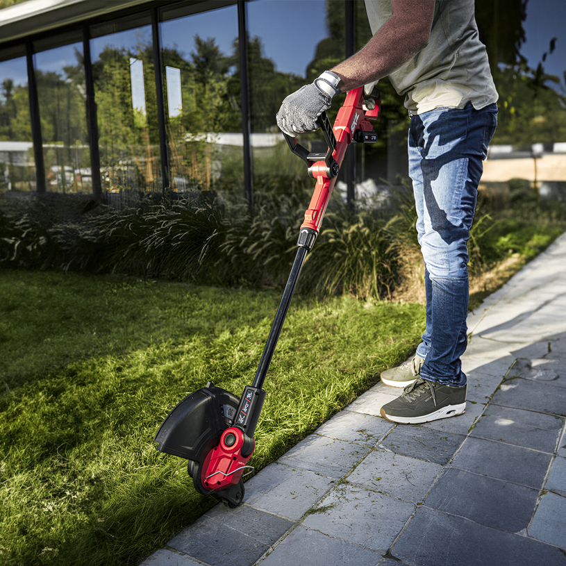 SKIL АКУМ.ТРИМЕР GT1E0241CA SET 2 Ah SKIL АКУМ.ТРИМЕР GT1E0241CA SET 2 Ah