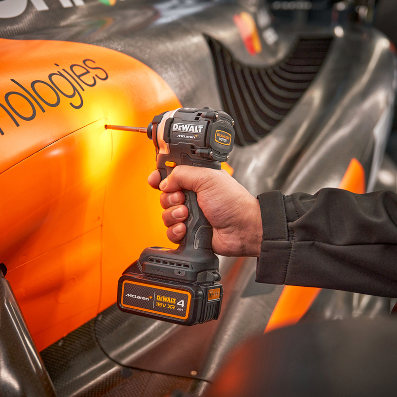 DEWALT АКУМ.БЕЗЧ.ГАЙКОВЕРТ DCF85MM2T-QW DEWALT АКУМ.БЕЗЧ.ГАЙКОВЕРТ DCF85MM2T-QW