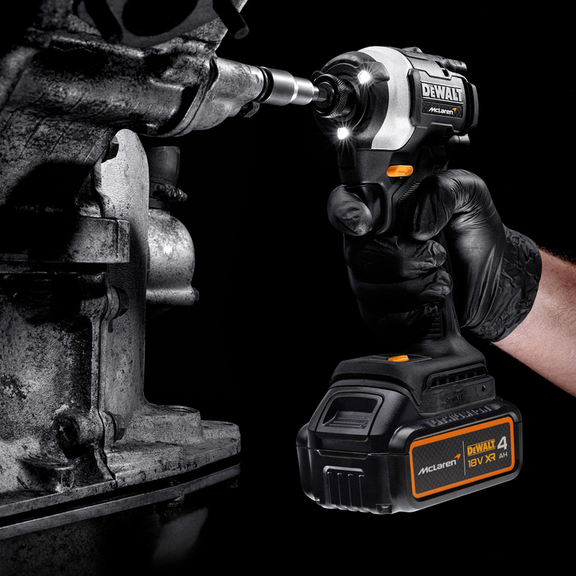 DEWALT АКУМ.КОМПЛ. DCK200MM2T-QW 18V XR DEWALT АКУМ.КОМПЛ. DCK200MM2T-QW 18V XR