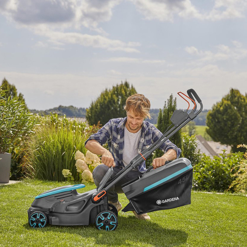 GARDENA АКУМ.КОСАЧКА POWERMAX 37/36V SL GARDENA АКУМ.КОСАЧКА POWERMAX 37/36V SL