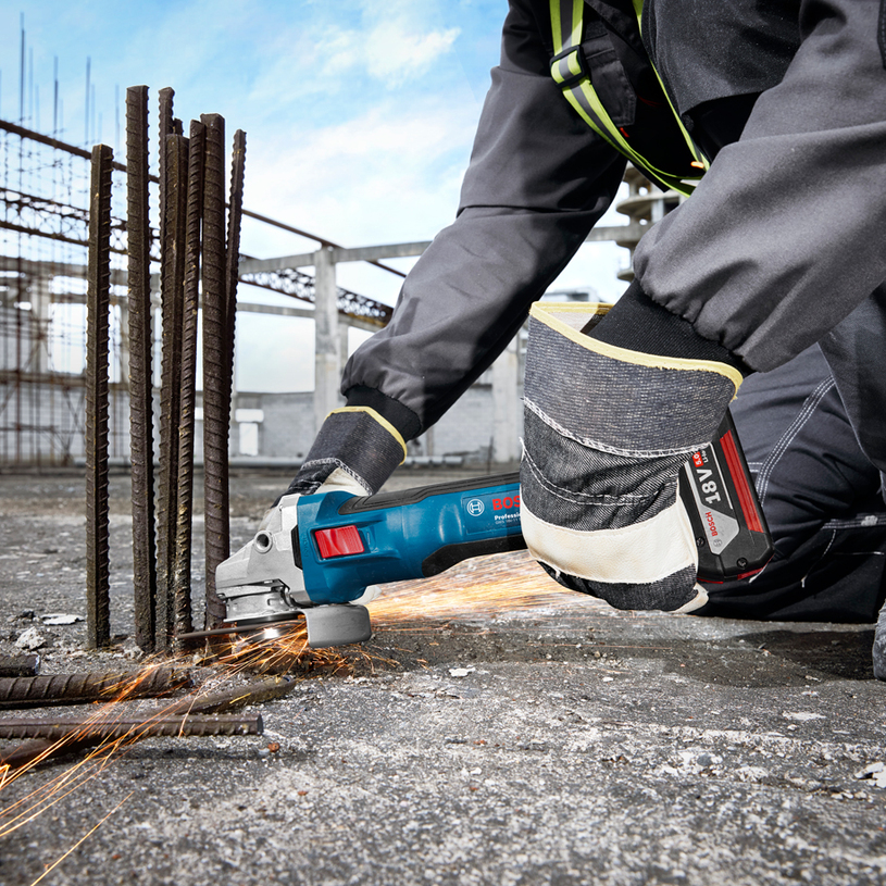 BOSCH BLUE АК.БЕЗЧ.ЪГЛ.GWS 18V-11 125mm BOSCH BLUE АК.БЕЗЧ.ЪГЛ.GWS 18V-11 125mm