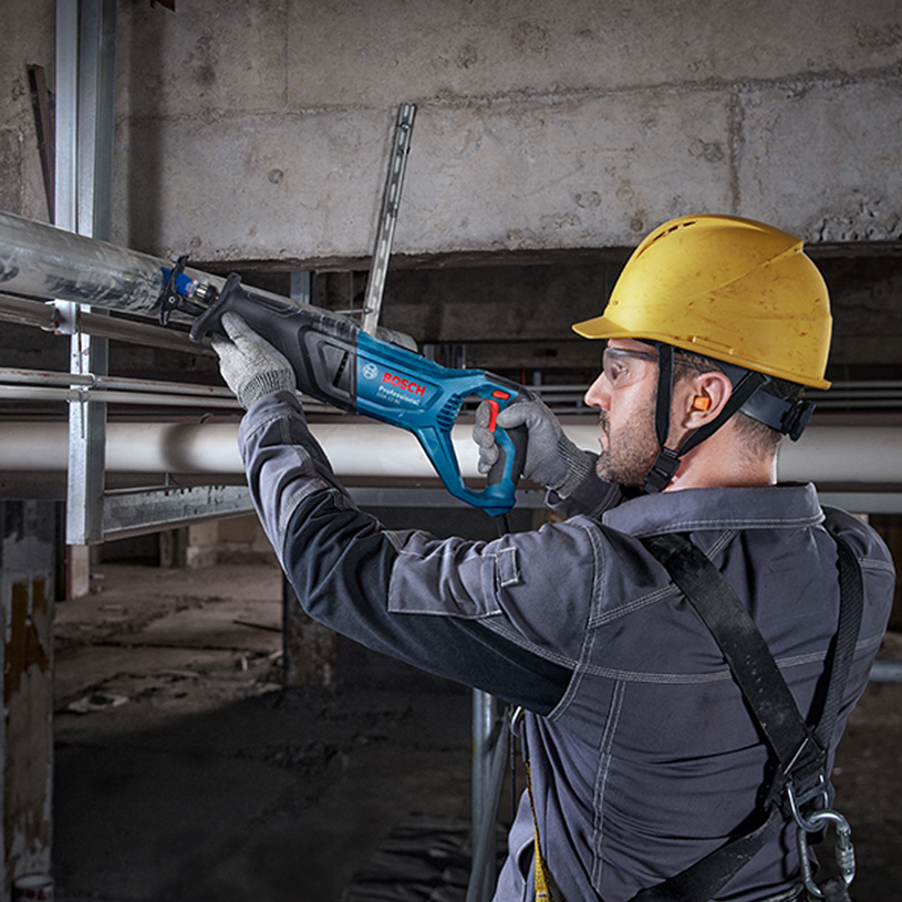 BOSCH BLUE САБЛЕН ТРИОН GSA 12-30 1250W BOSCH BLUE САБЛЕН ТРИОН GSA 12-30 1250W