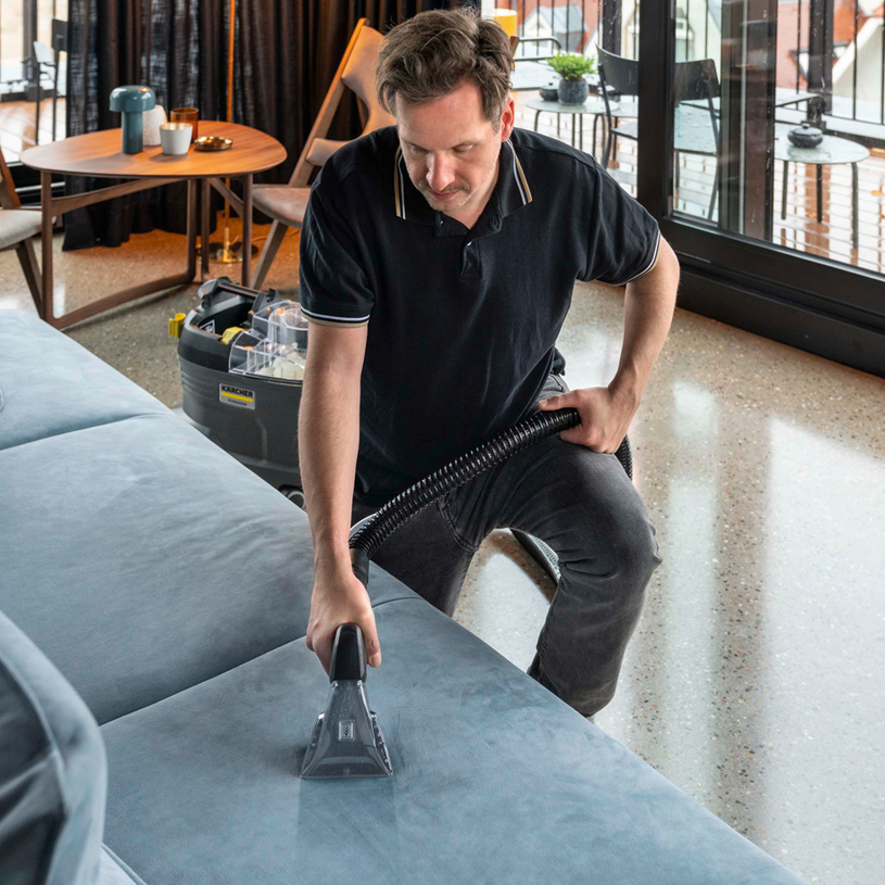 KARCHER ПЕРЯЩА СМУКАЧКА PUZZI 8/1 KARCHER ПЕРЯЩА СМУКАЧКА PUZZI 8/1