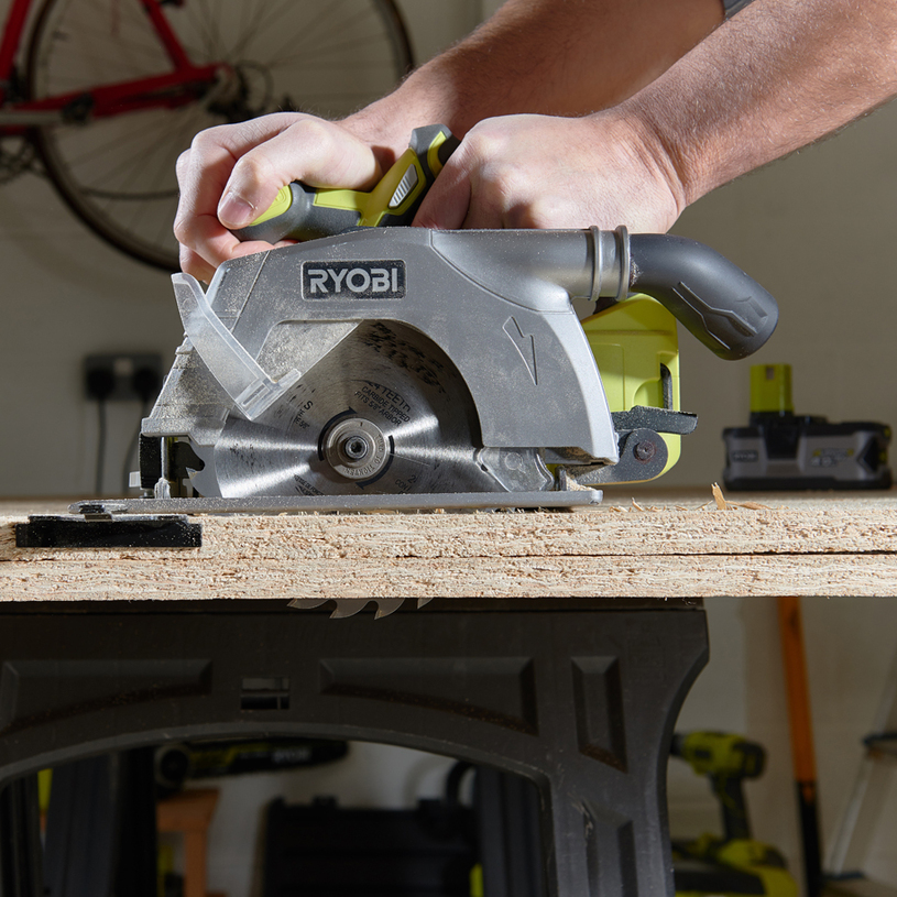 RYOBI РЪЧЕН ЦИРКУЛЯР R18CS-0 18V SOLO RYOBI РЪЧЕН ЦИРКУЛЯР R18CS-0 18V SOLO