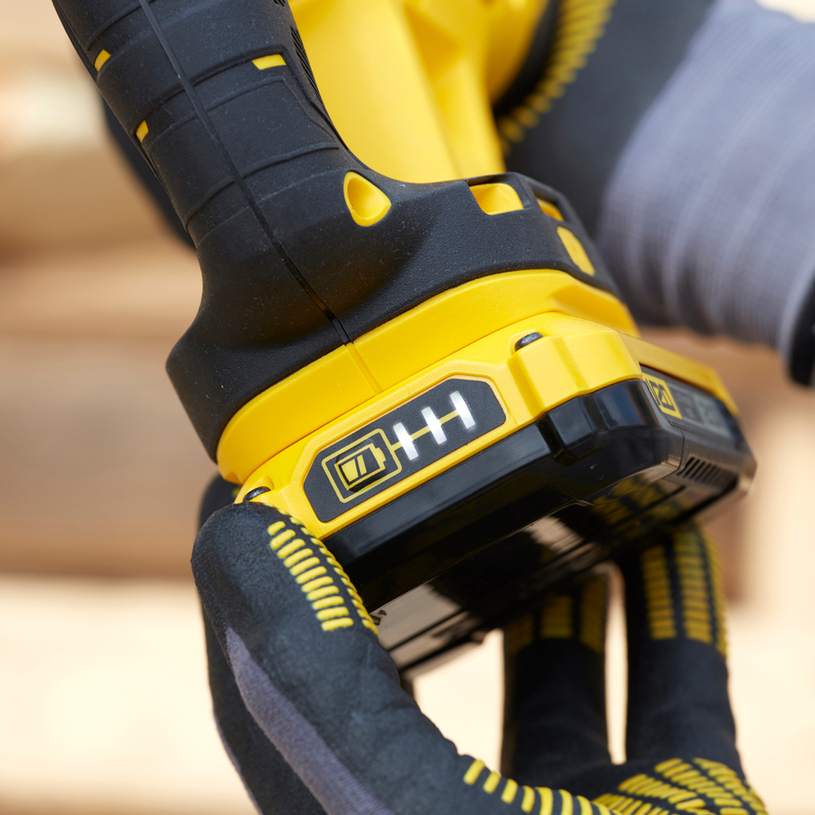 STANLEY АК.САБЛ.ТР.SFMCS300D2K-QW 2x2Ah STANLEY АК.САБЛ.ТР.SFMCS300D2K-QW 2x2Ah