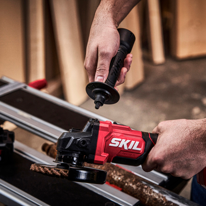 SKIL АКУМУЛАТОРЕН БЕЗЧЕТКОВ ЪГЛОШЛАЙФ SKIL АКУМУЛАТОРЕН БЕЗЧЕТКОВ ЪГЛОШЛАЙФ