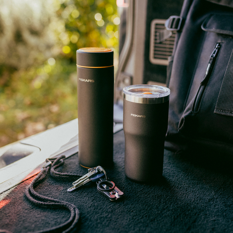 Къмпинг Термо бутилка Fiskars 0.5l blk Къмпинг Термо бутилка Fiskars 0.5l blk