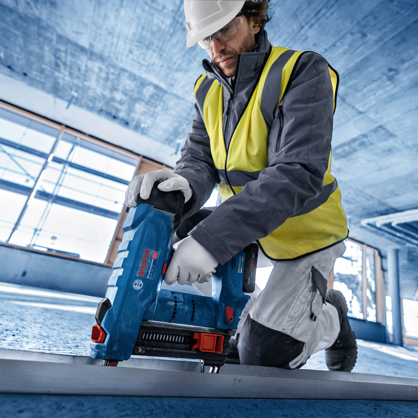 #BOSCH BLUE АКУМ.ТАКЕР GNB 18V-38 #BOSCH BLUE АКУМ.ТАКЕР GNB 18V-38