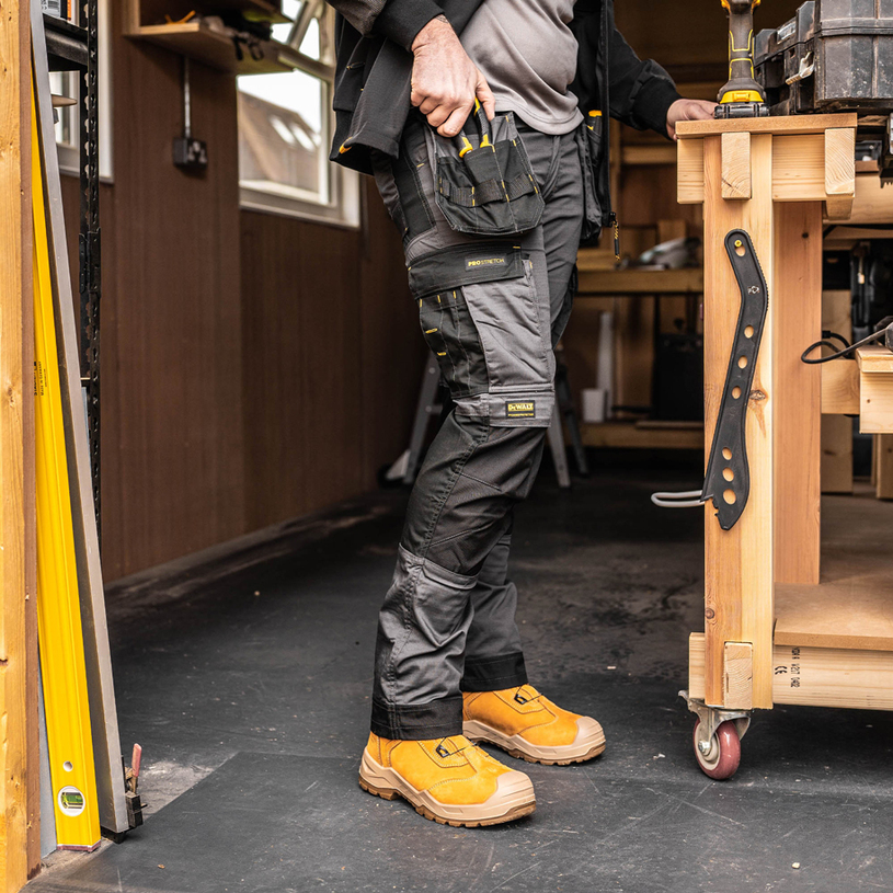 DEWALT РАБОТЕН ПАНТАЛОН.РАЗМЕР 38/33 DEWALT РАБОТЕН ПАНТАЛОН.РАЗМЕР 38/33