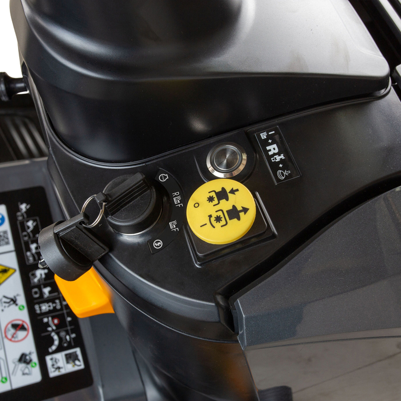 CUB CADET ТРАКТОР ЗА КОСЕНЕ LT2 R92 CUB CADET ТРАКТОР ЗА КОСЕНЕ LT2 R92