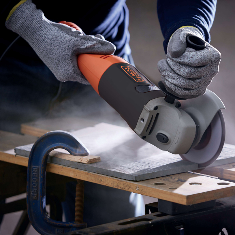 B+D ЪГЛОШЛАЙФ KG1202K-QS 1200w 125mm B+D ЪГЛОШЛАЙФ KG1202K-QS 1200w 125mm