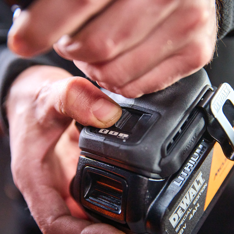 DEWALT АКУМ.УД.ВИНТОВЕРТ DCF86MM2T-QW DEWALT АКУМ.УД.ВИНТОВЕРТ DCF86MM2T-QW