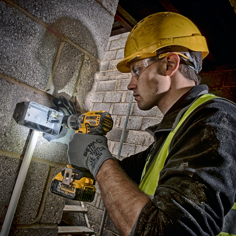 #DEWALT АКУМ.КОМПЛ.DCK422P3-QW #DEWALT АКУМ.КОМПЛ.DCK422P3-QW