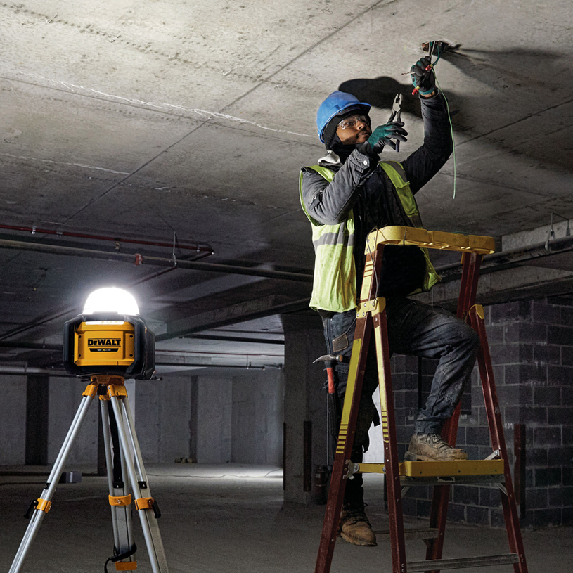 #DEWALT АКУМ.LED ФЕНЕР DCL074-XJ #DEWALT АКУМ.LED ФЕНЕР DCL074-XJ