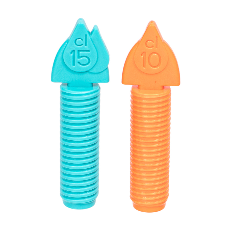 Two nozzles for calibrated watering — 10 or 15 cl per day