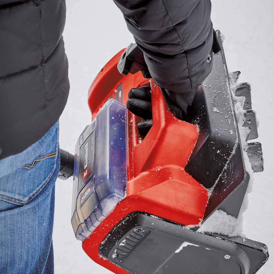 6.41 kg with an integrated carry handle