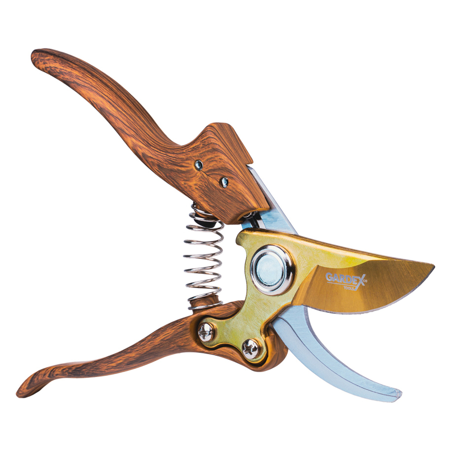 Bypass blades for live wood