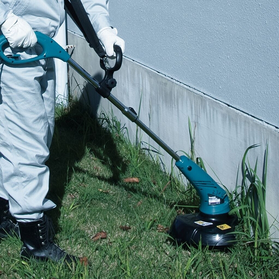 Електрически тример MAKITA UR3000, 450 W, ширина на косене 30 см