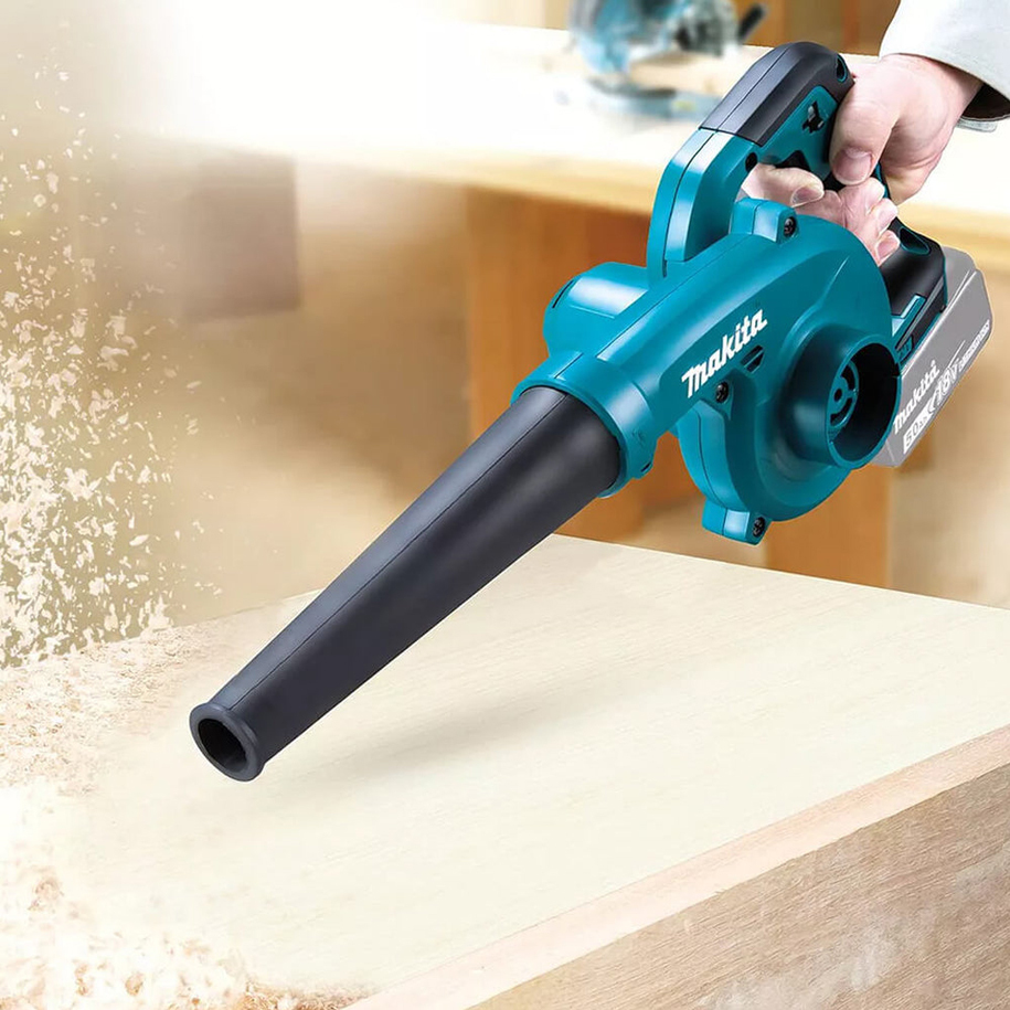 1.1 kg body and soft-grip handle for one-handed work